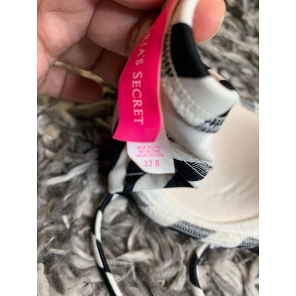 Victoria Secret Black and White Striped halter strapless bikini top 32B - Picture 3 of 3